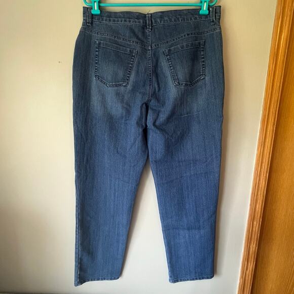 Gloria Vanderbilt Amanda Medium Wash Straight Leg Jean Size 18 - Picture 2 of 12